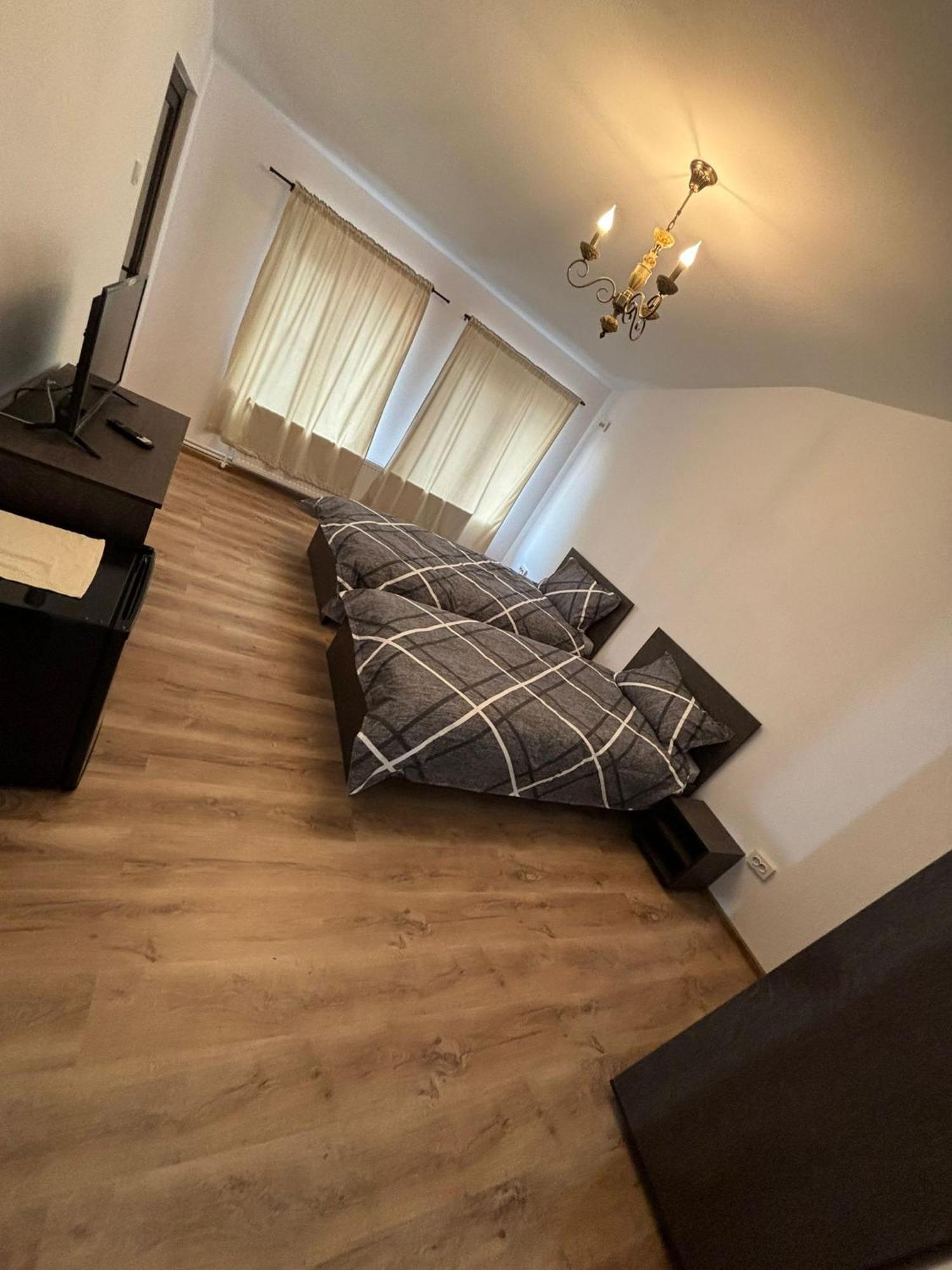 Alexander Residence Brăila Екстериор снимка