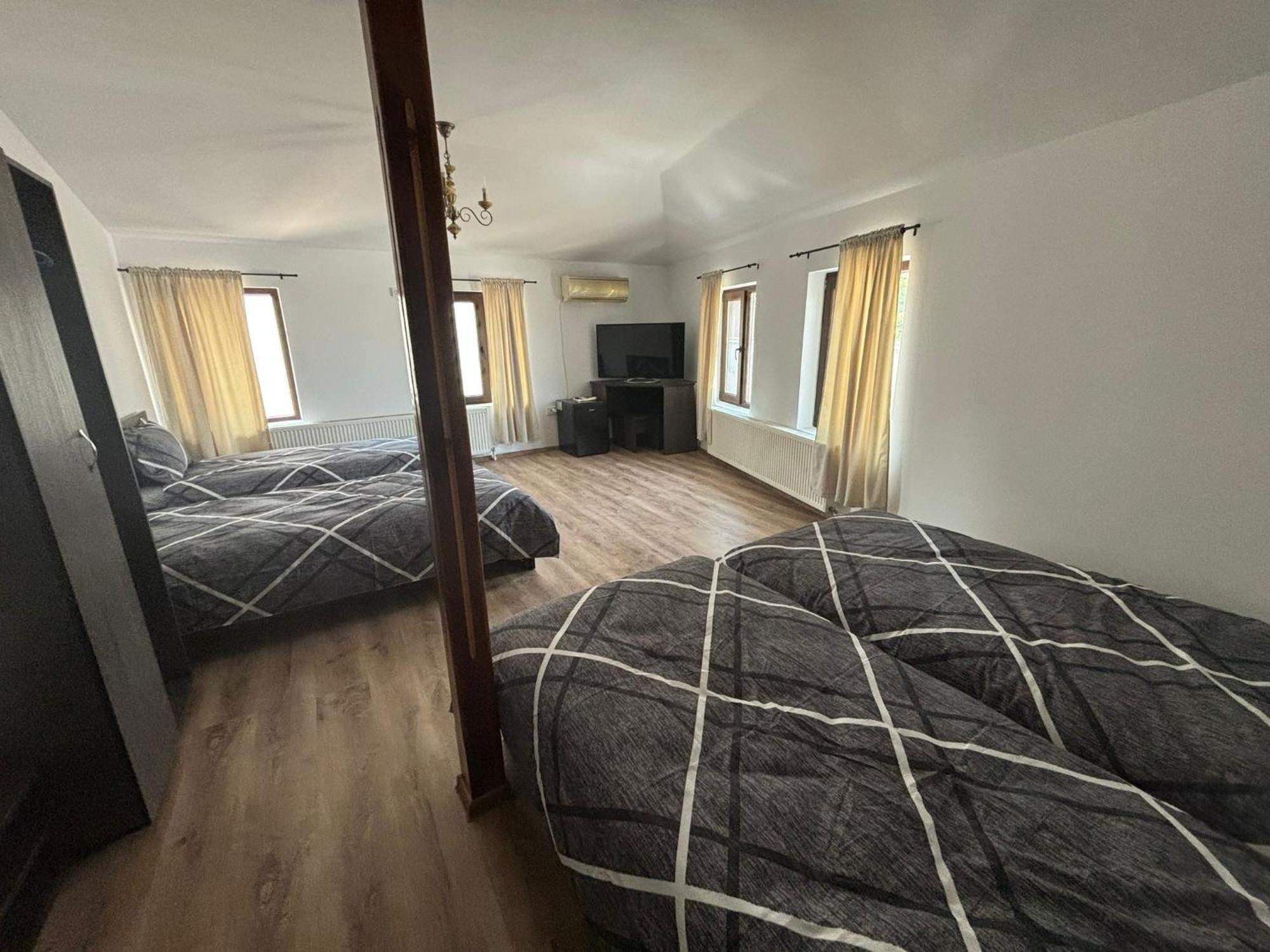 Alexander Residence Brăila Екстериор снимка
