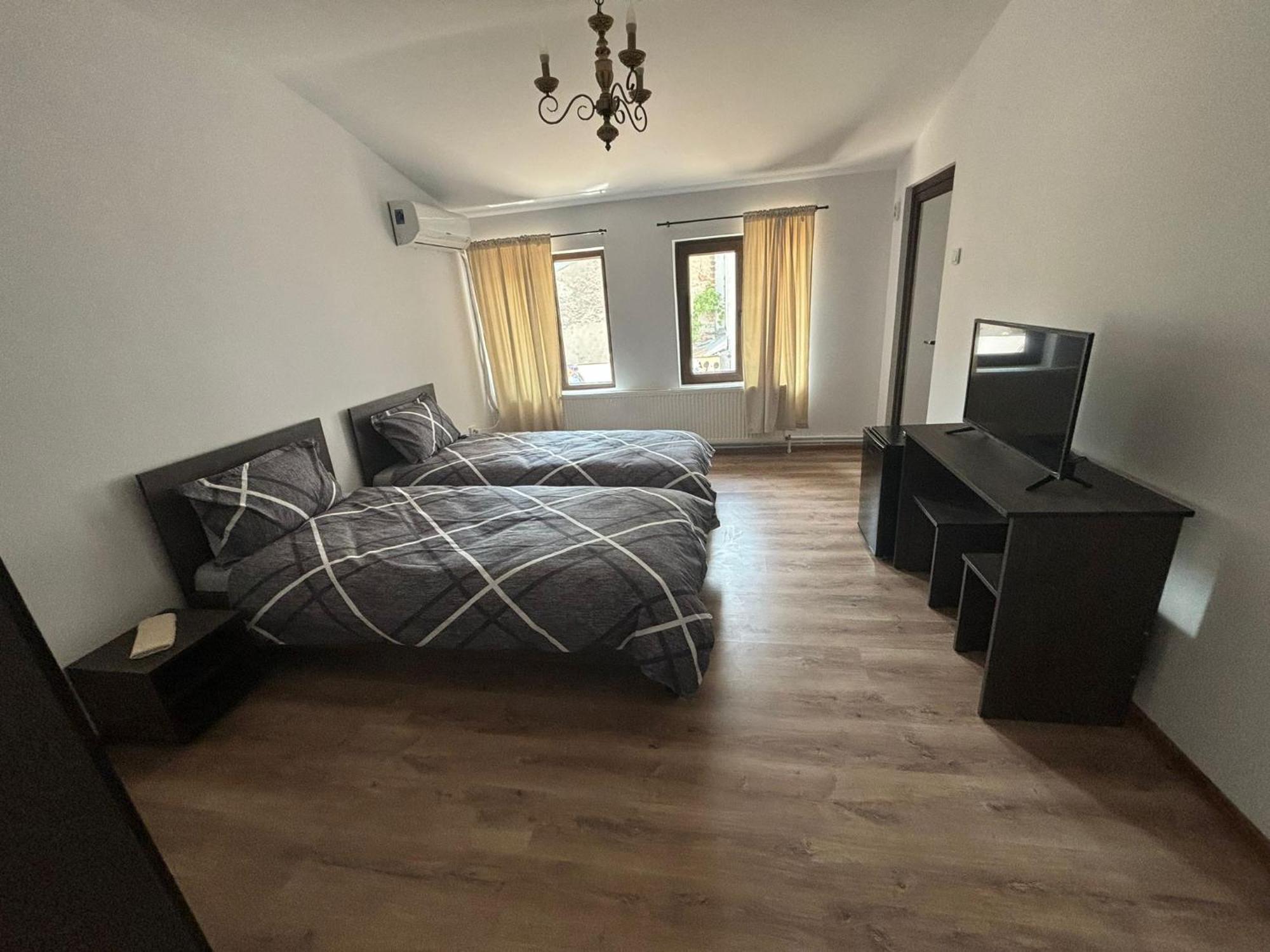 Alexander Residence Brăila Екстериор снимка