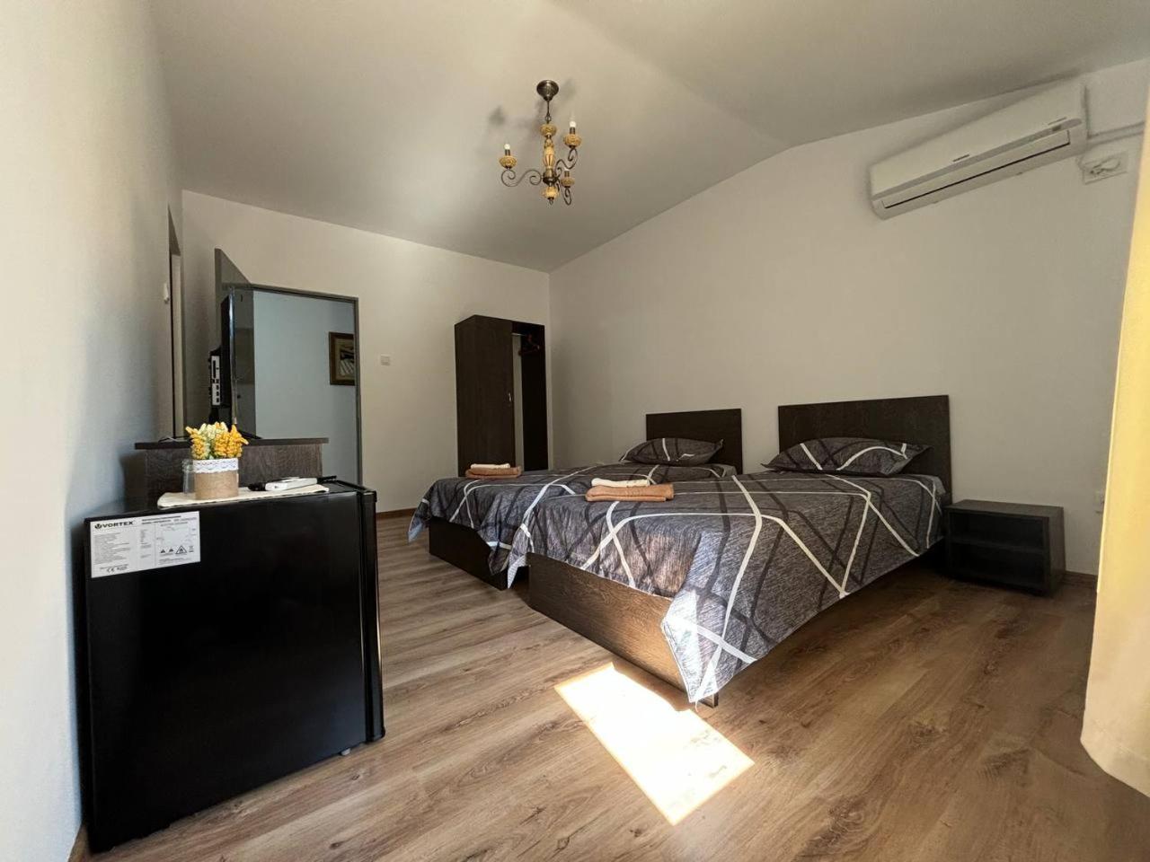 Alexander Residence Brăila Екстериор снимка