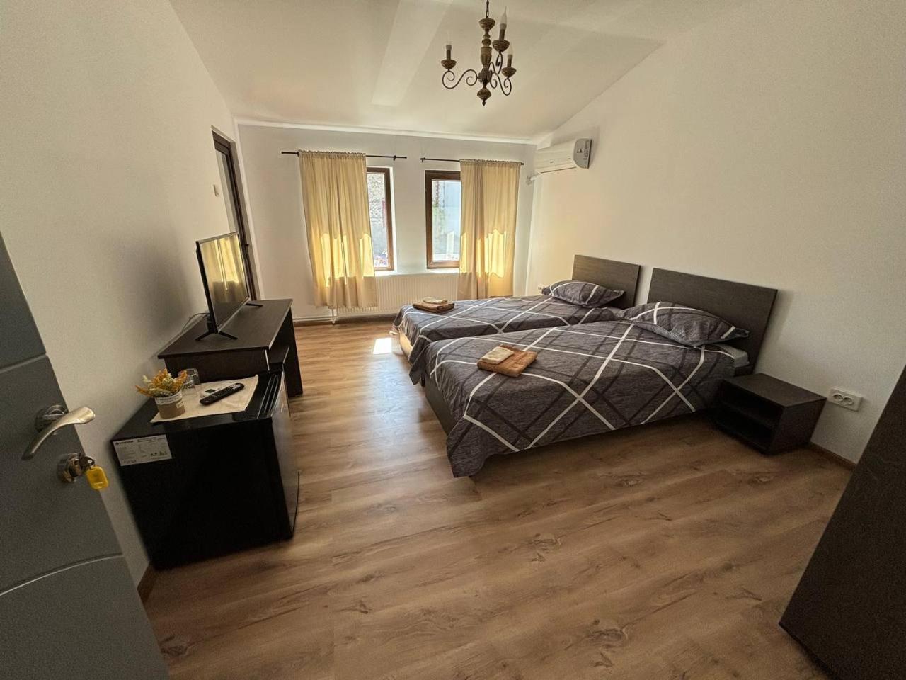 Alexander Residence Brăila Екстериор снимка