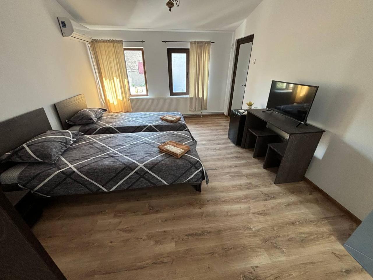 Alexander Residence Brăila Екстериор снимка